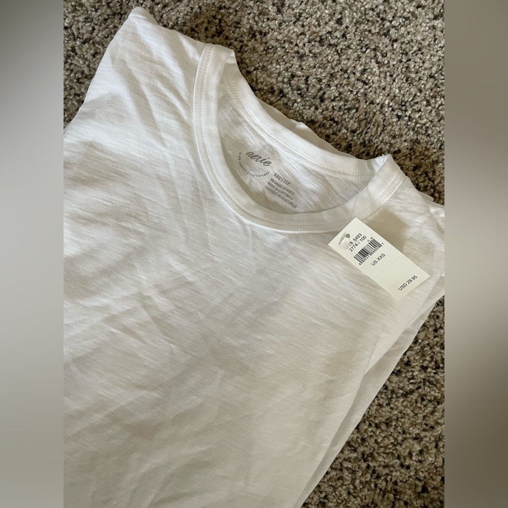 Aerie Women’s XXS crew Neck Long Sleeve Tshirt NWT